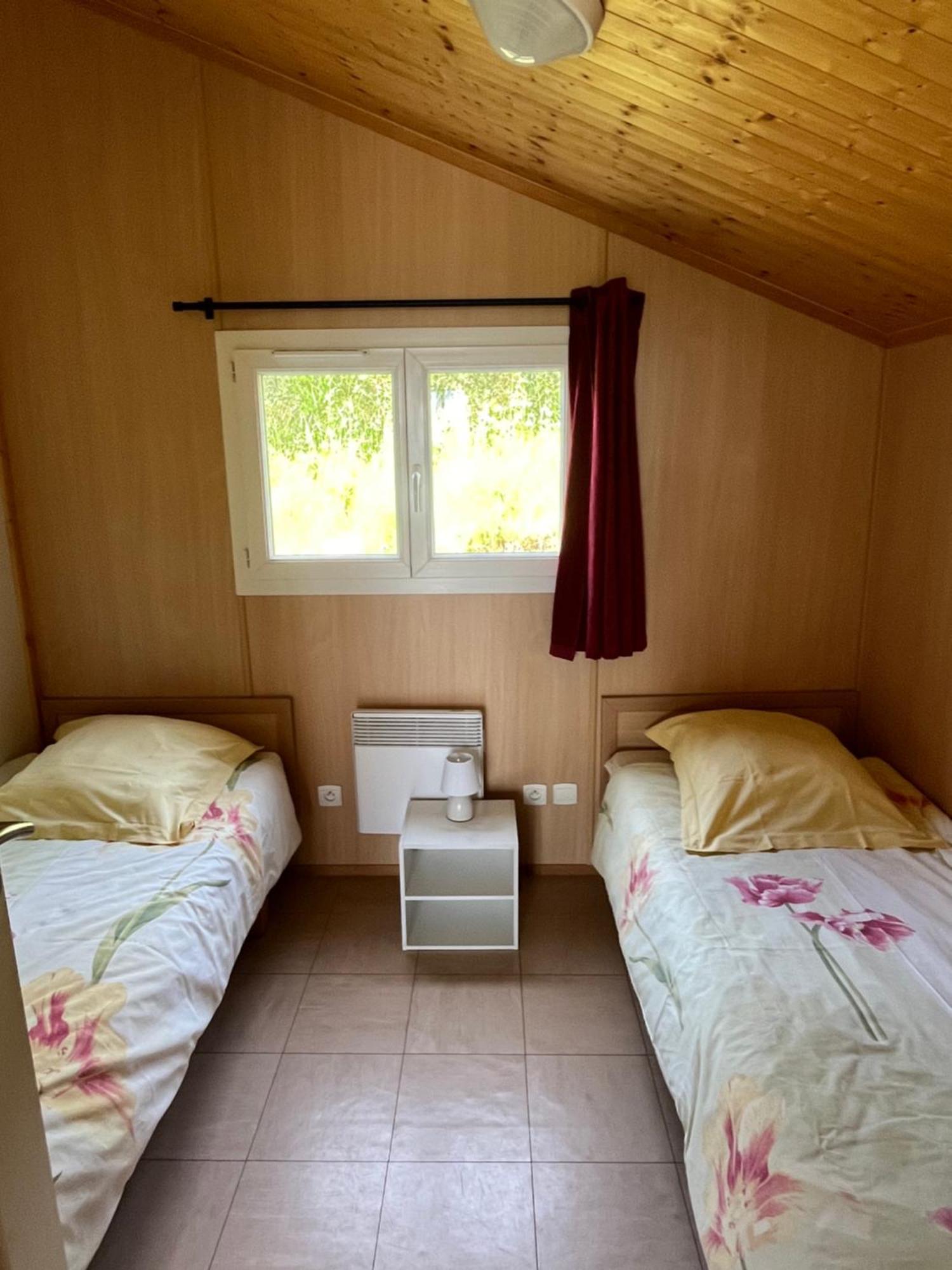 Les Chalets Du Piou Bussieres  المظهر الخارجي الصورة
