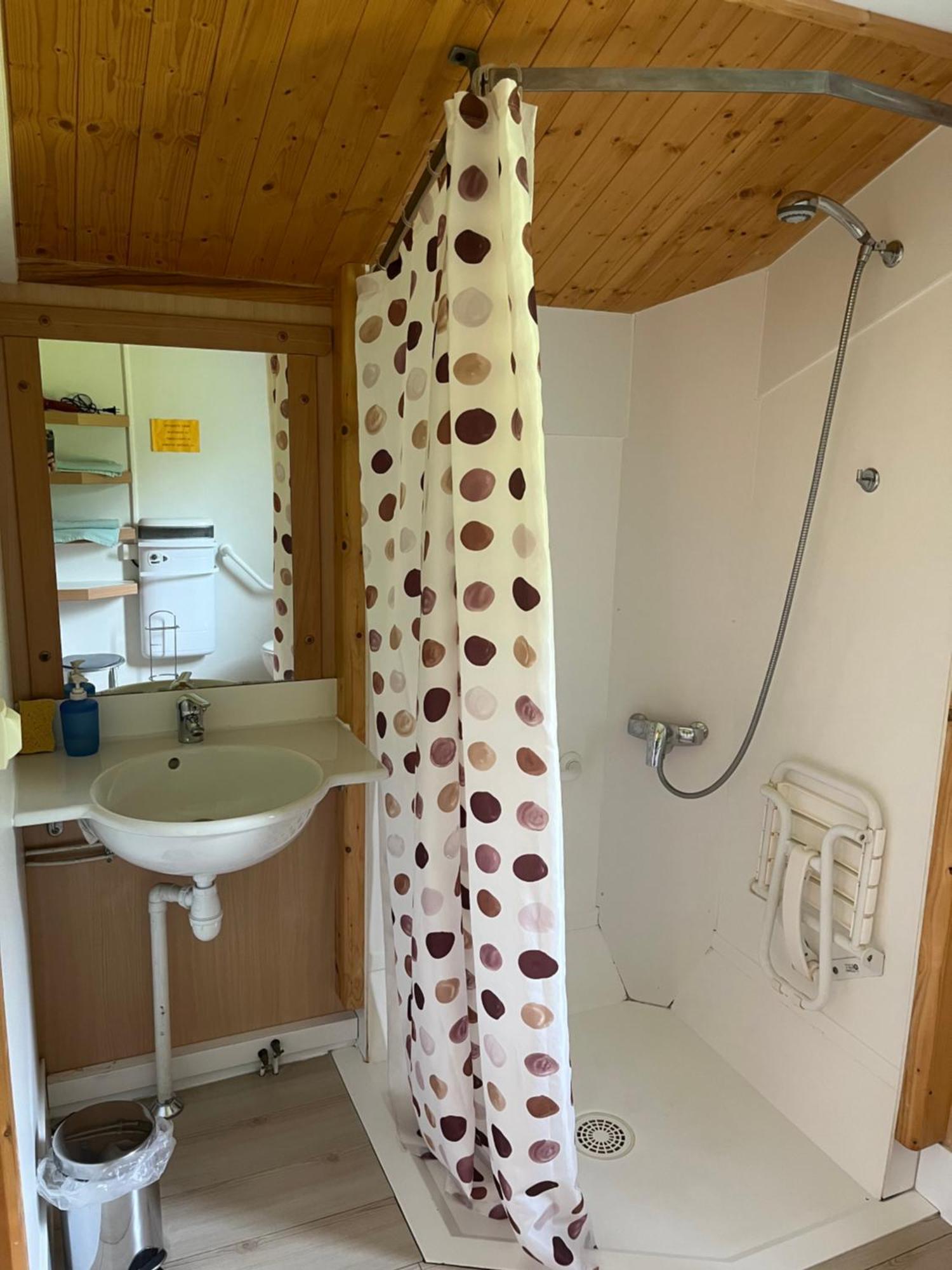 Les Chalets Du Piou Bussieres  المظهر الخارجي الصورة